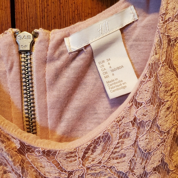 H&M Lace Dress in Blush Pink - Picture 3 of 7